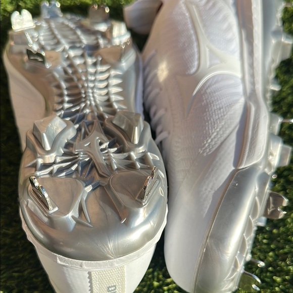 Mizuno Dominate Knit Women’s Softball Spike Metal Cleats Size 8 New w/o Tags - Picture 9 of 9